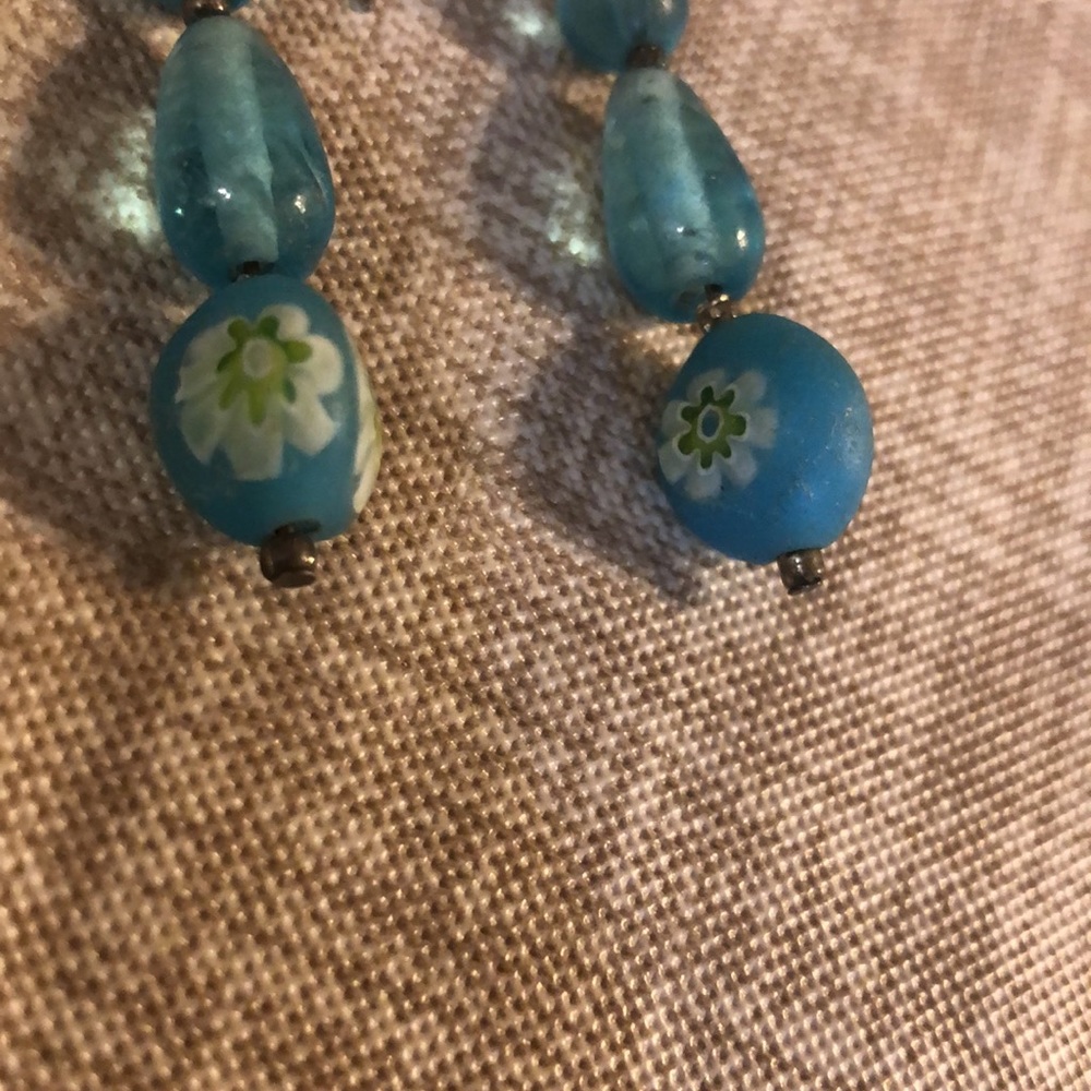 Blue drop earrings - Picture 2 of 2